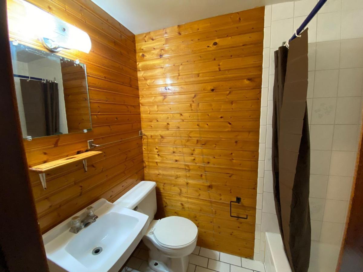 Hillcrest Motel Сент-Джон Екстер'єр фото