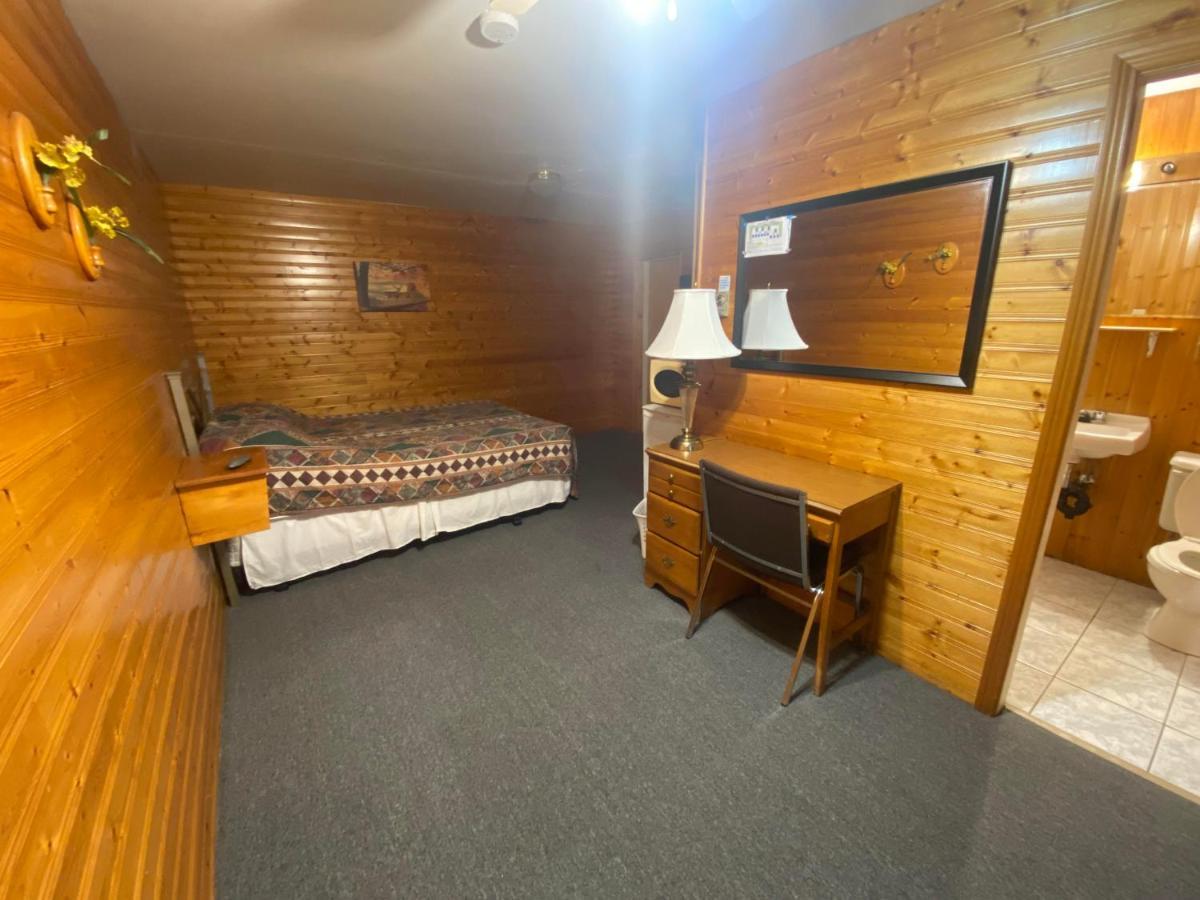 Hillcrest Motel Сент-Джон Екстер'єр фото